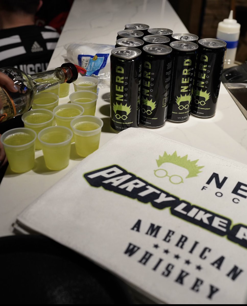 NERD_Focus's tweet photo. American Whiskey is the spot before every NJ Devils game! See you tonight! Check out our Nerd Girls who will be sampling!
#freesamples #sampling #samples #happyhour #newark #njdevils #prudential #americanwhiskey #gonerd #gonerdfocus #energy https://t.co/SDWvwa7XCE