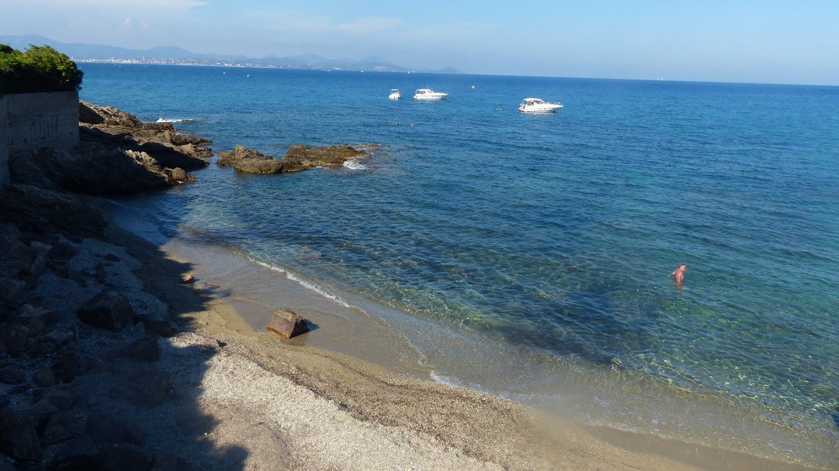 Le charme et la beauté des plages des Issambres
#lesIssambres #RoquebruneSurArgens #SunSeaRoc #Tourisme #VisitCotedAzur #visitvar #CotedAzurFrance #JeudiPhoto #photodujour <a href="/SUNSEAROC/">Roquebrune s/ Argens</a> <a href="/VisitCotedazur/">Côte d'Azur France</a> @VisitVar