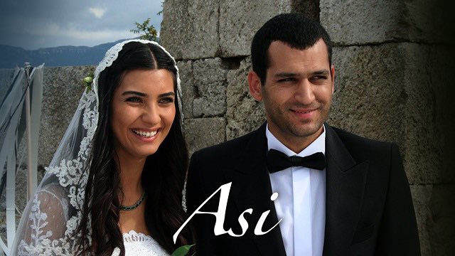 ctNisaa's tweet photo. @huyde12 @MYildirimResmi + #TubaBüyüküstün // @BrcAkalay + #ibrahimçelikkol 😍😍😍 https://t.co/Yon780MIgg