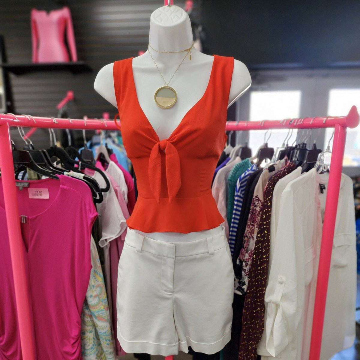 bloomagainMM's tweet image. Cute &amp;amp; casual 😍

Make a difference &amp;amp; shop with us today from 9:30 a.m. - 5:00 p.m. ⏰

#BloomAgainThriftStore #Casual #FindTreasures #CreateHope