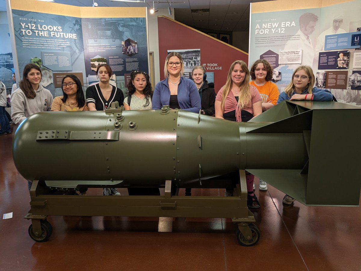 McProfe4's tweet image. Thank you @y12nsc for hosting our South-Doyle girls at the Introduce a Girl to Engineering event!