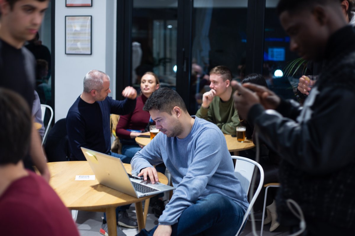 _zondax_'s tweet photo. Thanks to everyone who made it to the #FVM #FEVM introduction meetup in Barcelona last week! 🤩
The FVM project brings on-chain programmability to the @Filecoin network and our team ensures that you have the right toolings to start building on it with #Beryx & #SolidityLibs 🛠️ https://t.co/eQSfBI0fdP