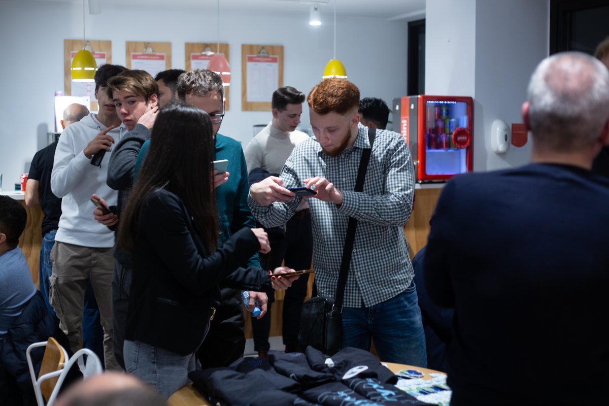 _zondax_'s tweet photo. Thanks to everyone who made it to the #FVM #FEVM introduction meetup in Barcelona last week! 🤩
The FVM project brings on-chain programmability to the @Filecoin network and our team ensures that you have the right toolings to start building on it with #Beryx & #SolidityLibs 🛠️ https://t.co/eQSfBI0fdP