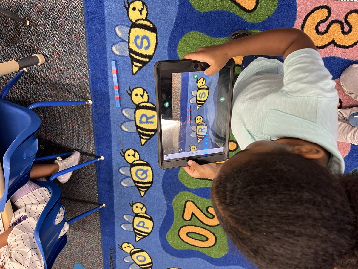 SchertzStars's tweet photo. Seesaw action in Pre-k!
#BISD_DLD @BISD_ITech https://t.co/u1L47kHcz9