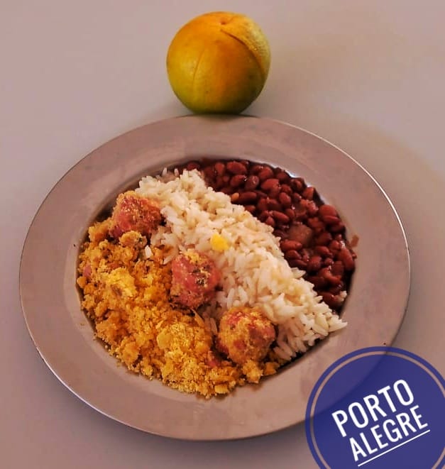educacaopr's tweet image. Já passou a hora do almoço, mas, ainda assim, propomos essa enquete pra você dizer qual merenda gostaria de saborear (escolha difícil, hein, as escolas integrais do NRE Toledo têm ótimas opções!). 

Deixe sua resposta nos comentários! 👇
Segue o 🧵

#SeedPR #EduFuturo #Merenda
