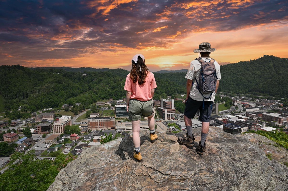 Explore Pikeville Kentucky where the views here are spectacular.  Let the mountains move you! wwww.visitpikeville.com #pikevilleky #eky #mountains #hiking #biking #trails #discover #explore #kentuckyadventure #waterways #adventuretrails #travelky #kyadventure #adventureky