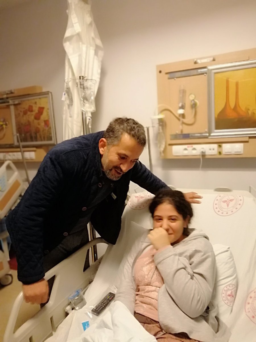 NE_AL47's tweet photo. Adıyaman'da 7 gün enkaz altında kaldıktan sonra Mardin'de tedavi altına alınan Miray Uyan kızımızı en başından beri yanlız bırakmadığımız gibi Necmettin Erbakan Anadolu Lisesi ailesi olarak son gününde de yanlız bırakmadık😍. 
@Murat69_Demir
@eyyup_deger
@mehmeteminduya1 https://t.co/YE7boagPm0