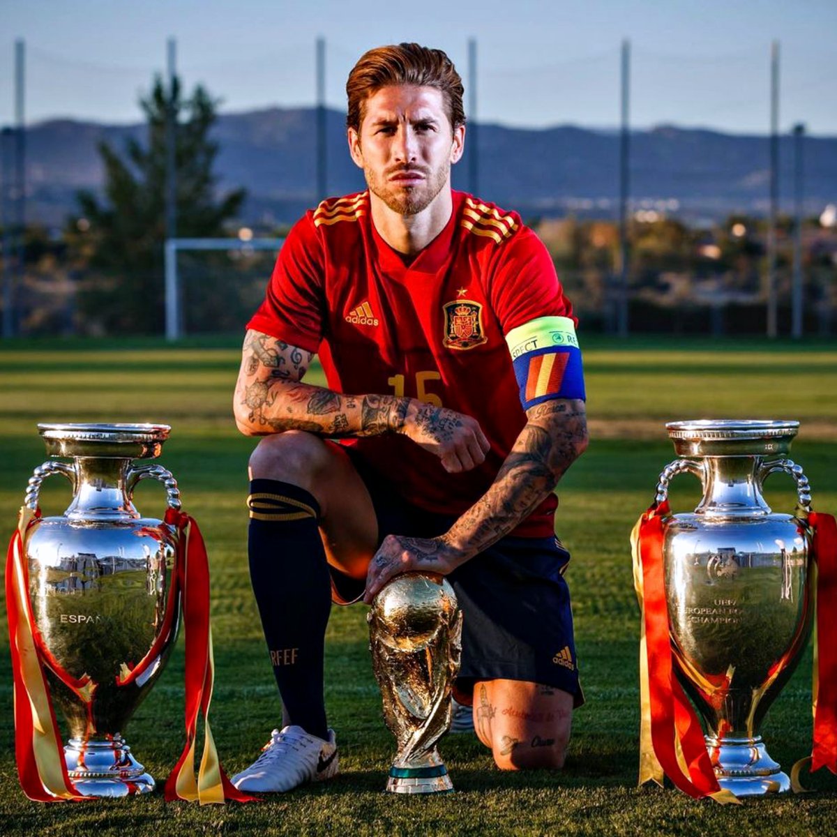 Sergio Ramos anunciou, aos 36 anos, o fim da sua carreira internacional por Espanha.

Lenda 🇪🇸