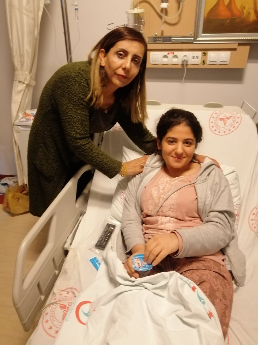 Prof. Dr. Necmettin Erbakan Anadolu Lisesi (@ne_al47) on Twitter photo Adıyaman'da 7 gün enkaz altında kaldıktan sonra Mardin'de tedavi altına alınan Miray Uyan kızımızı en başından beri yanlız bırakmadığımız gibi Necmettin Erbakan Anadolu Lisesi ailesi olarak son gününde de yanlız bırakmadık😍.
<a href="/Murat69_Demir/">Murat Demir</a>
<a href="/eyyup_deger/">Eyyüp Değer</a>
<a href="/mehmeteminduya1/">Mehmet Emin DUYAN</a> Adıyaman'da 7 gün enkaz altında kaldıktan sonra Mardin'de tedavi altına alınan Miray Uyan kızımızı en başından beri yanlız bırakmadığımız gibi Necmettin Erbakan Anadolu Lisesi ailesi olarak son gününde de yanlız bırakmadık😍.
<a href="/Murat69_Demir/">Murat Demir</a>
<a href="/eyyup_deger/">Eyyüp Değer</a>
<a href="/mehmeteminduya1/">Mehmet Emin DUYAN</a>