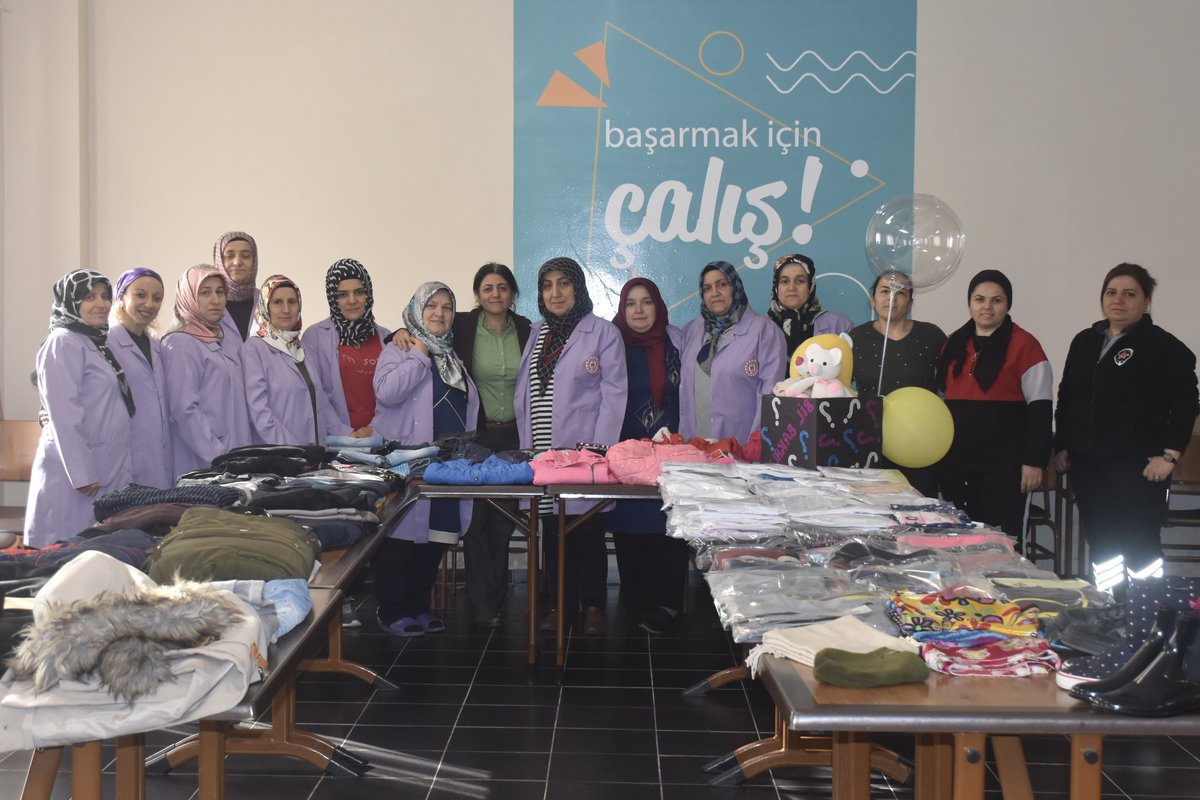 KarabukKYGM's tweet photo. 📍 Kâtip Çelebi Yurdu 

Depremzede Misafirlerimizin İhtiyaçlarını Karşılamaya Devam Ediyoruz. https://t.co/J7QdsILnkW
