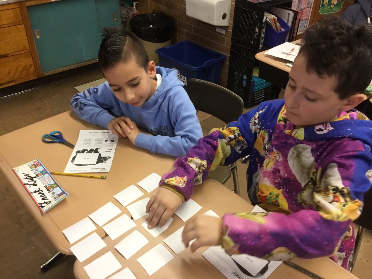 MrsWeiner21's tweet image. Playing Get Ready to Hibernate after a discussion of behavioral adaptations! @ORHEagles21 #makingitfun #wehelpchildren