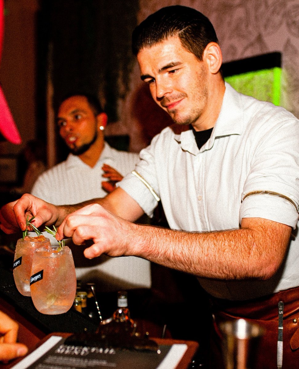 Happy World Bartender Day! Big love and big thank you to all the bartenders who have supported Hoxton Spirits over the years! You are the back bone of the drinks industry, cheers to you🍸️