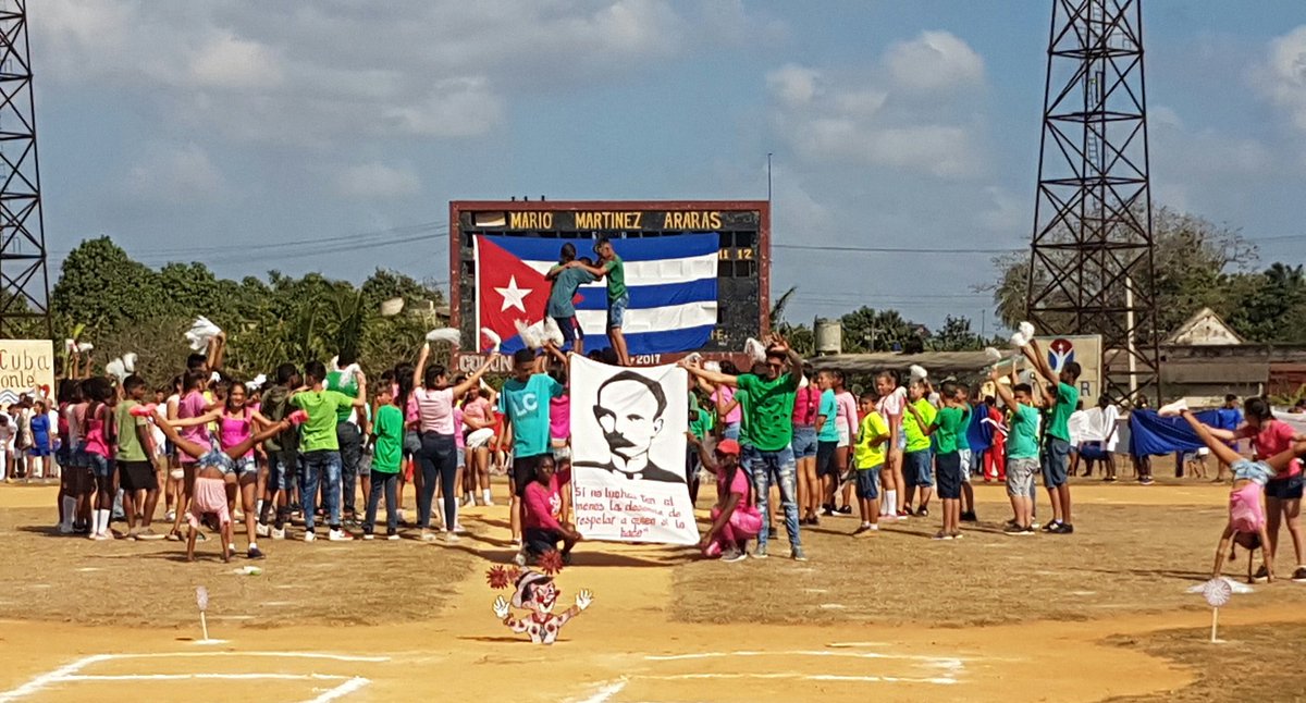 ComunicDMEColon's tweet photo. "Nuestra Revolución ha establecido que el deporte es un derecho y un deber del puebloá #FidelPorSiempre. Celebra #ColonEnVictoria el 62 Aniversario del @InderCuba. ¡FELICIDADES! #MatancerosEnVictoria @InderMatanzas @comunicadoramtz @EMatancera @joseluisgandar7 @SuselyMorfaG https://t.co/0uRYYmTZDG