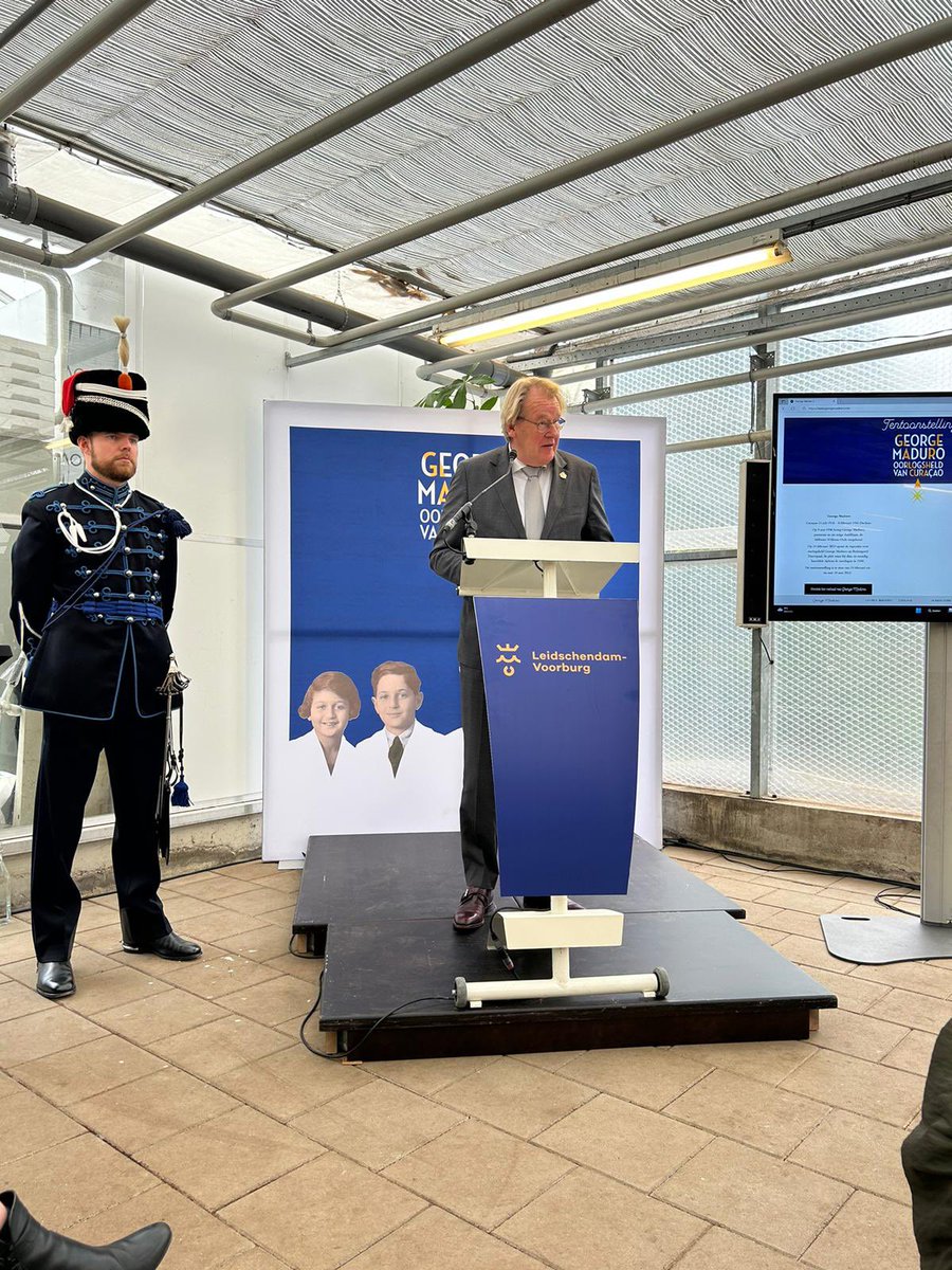 Opening van de tentoonstelling over George Maduro in villa Dorrepaal in Leidschendam. Verzetsheld uit Curacao. Op 28 jarige leeftijd vlak voor het einde van de oorlog in Dachau overleden.  Hij is tevens de naamgever van @Madurodam <a href="/JulesBijlPOR/">Jules Bijl</a> <a href="/zuid_holland/">Provincie Zuid-Holland</a> @Comite4en5mei