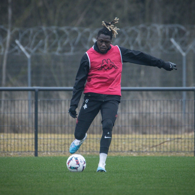 FCMetz's tweet photo. #FCMNO [ ℙ𝕣𝕠 ]

🏋️‍♂️ 𝐉-𝟐 𝐚𝐯𝐚𝐧𝐭 𝐥𝐚 𝐫𝐞́𝐜𝐞𝐩𝐭𝐢𝐨𝐧 𝐝𝐞 @nimesolympique.