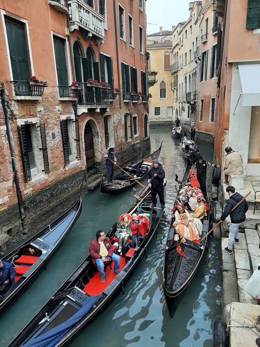 Kal2utsab's tweet image. Venice is wonderful. I couldn't love it more!