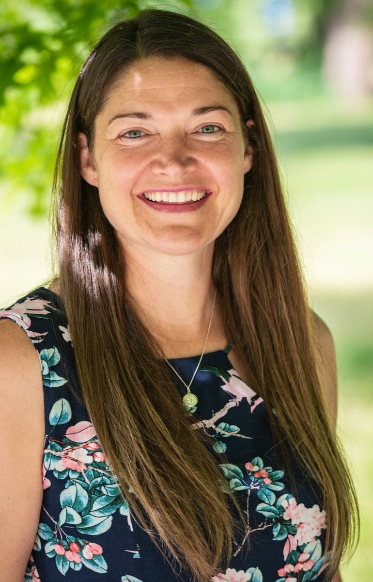 AAFC_Canada's tweet photo. As a field crop entomology research technician, Terisha Mitchell works with #BC growers to improve and protect crop production. Learn more about other #WomenInScience: https://t.co/QIKpBxA9TR #25DaysOfWomen https://t.co/gB58jmSUWJ