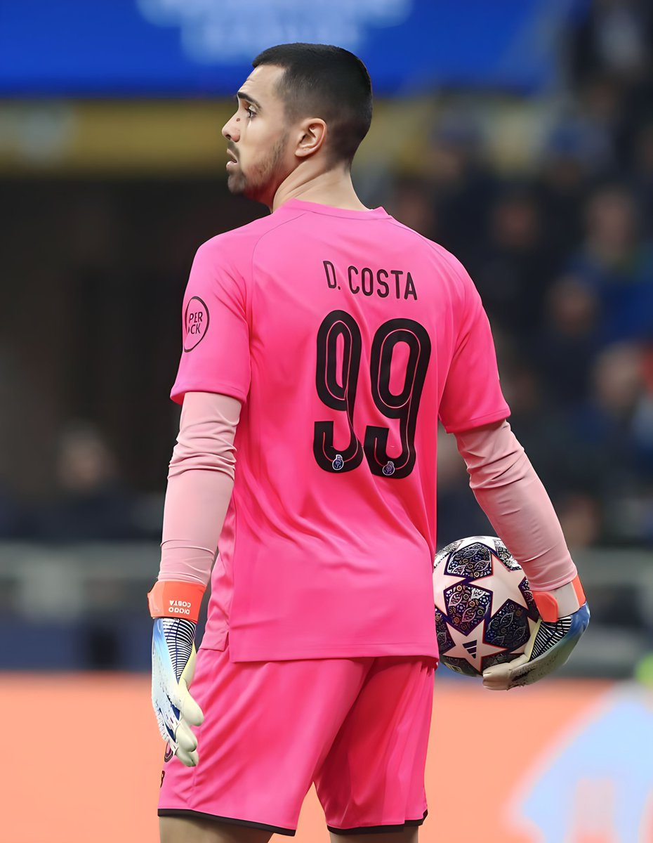 DragaoNews1893's tweet photo. Continua a calar tudo e todos! És enorme, @DiogoMCosta99! 💙 https://t.co/pL2x3ydPWM