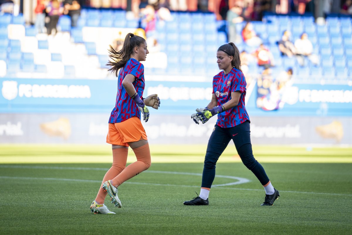 🧤🧤 A Gemma y Meritxell Font les une su pasión por la portería. Un amor por el fútbol que les viene por su padre.
<a href="/Gemmafont_25/">GEMMA FONT</a>  <a href="/txellfontt/">Txell Font</a>   <a href="/FCBfemeni/">FC Barcelona Femení</a>