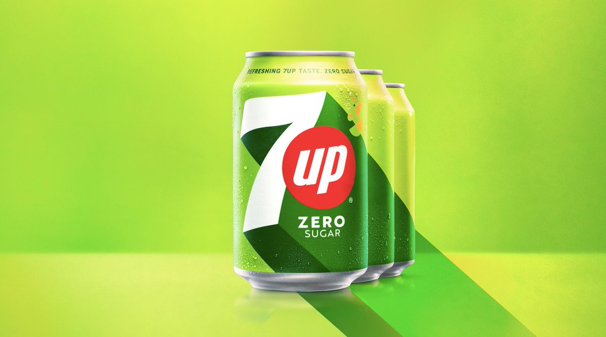 aDisenoMX's tweet image. PepsiCo presentó la nueva imagen de 7UP: su logo de vuelve más plano y los envases se simplifican y se vuelven minimalistas.
 
#design #diseño #branding