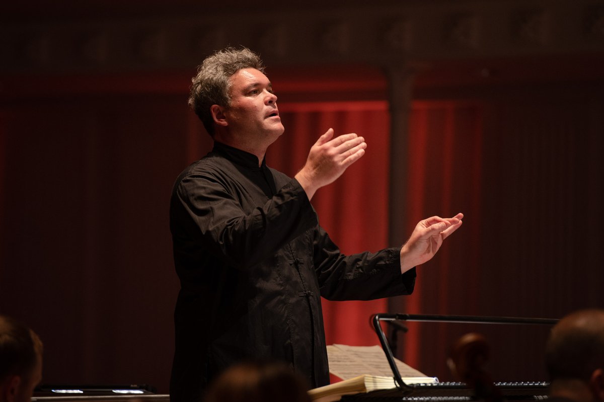 BBCSSO's tweet image. 🚨TONIGHT, 7.30PM🚨

Our Chief Conductor Ryan Wigglesworth takes to the piano for #Bach’s divine Keyboard Concerto No.2 before conducting our super-sized orchestra for #Stravinsky’s legendary #TheRiteofSpring

Few tickets remaining…but we are LIVE on @BBCRadio3