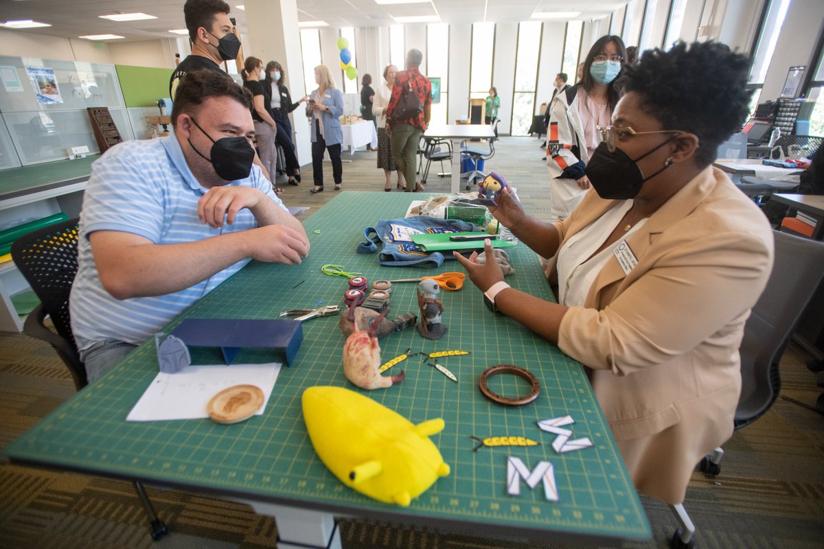 ai_cpp's tweet image. Do you have a creative side you would like to explore? SILL offers a variety of spaces and workshops! Students can use 3D printers, sewing machines, presses and more with SILL&apos;s 3 locations on campus. Be sure to follow SILL @siilcpp  to stay connected!