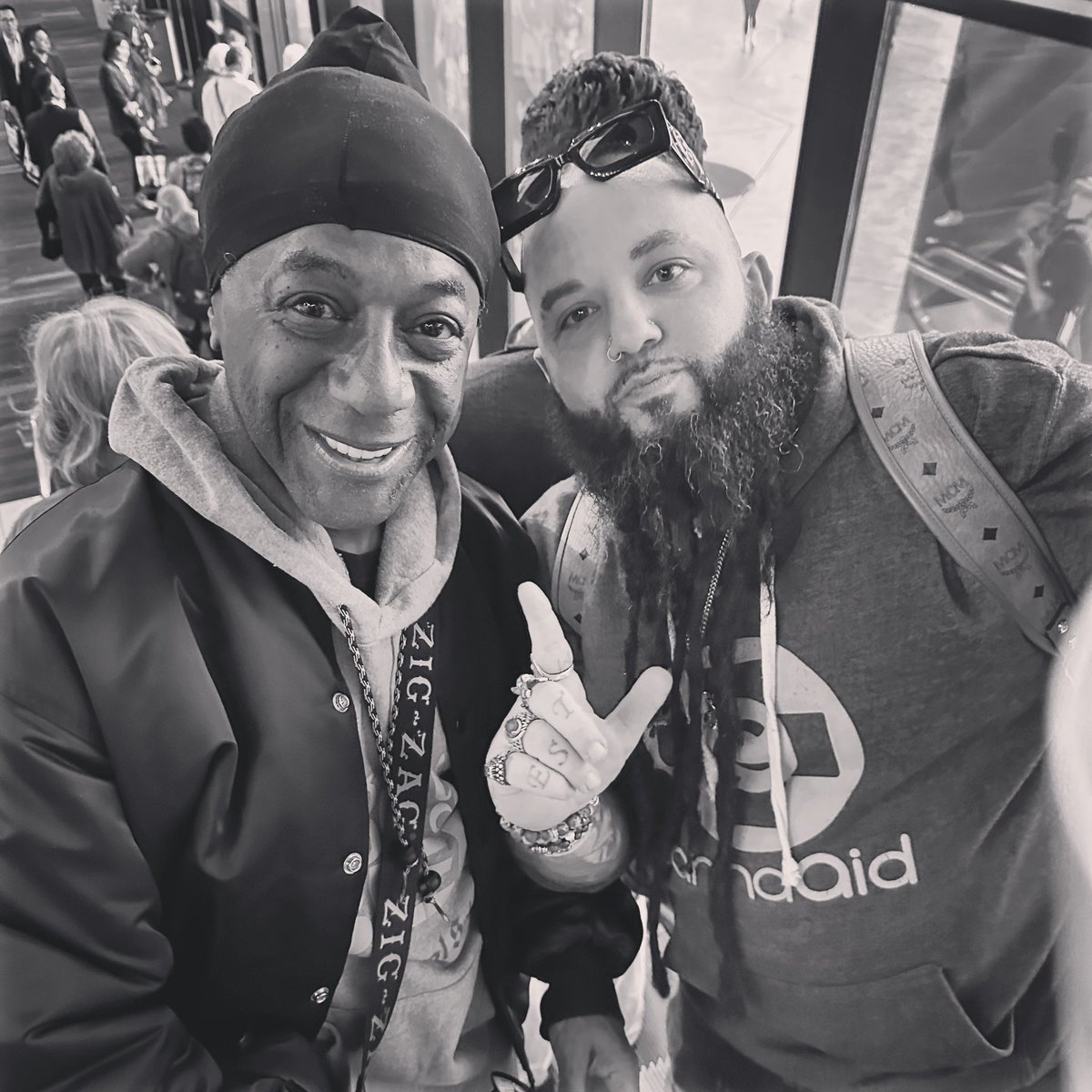KingdomKome's tweet photo. Much love to the #ChiefRockerBusyBeeStarski 
in the place to be!
👑👆🏽👆🏽 SaLLute GOD 👆🏽👆🏽👑
.
.
.
#kingdomkome #busybeestarski #hiphop #busybee #busyb #hiphopculture #lolifemiamifamily #foundation #legend #zulunation #cannaaid #cannabisindustry #worldwide https://t.co/To3T7xDqcg