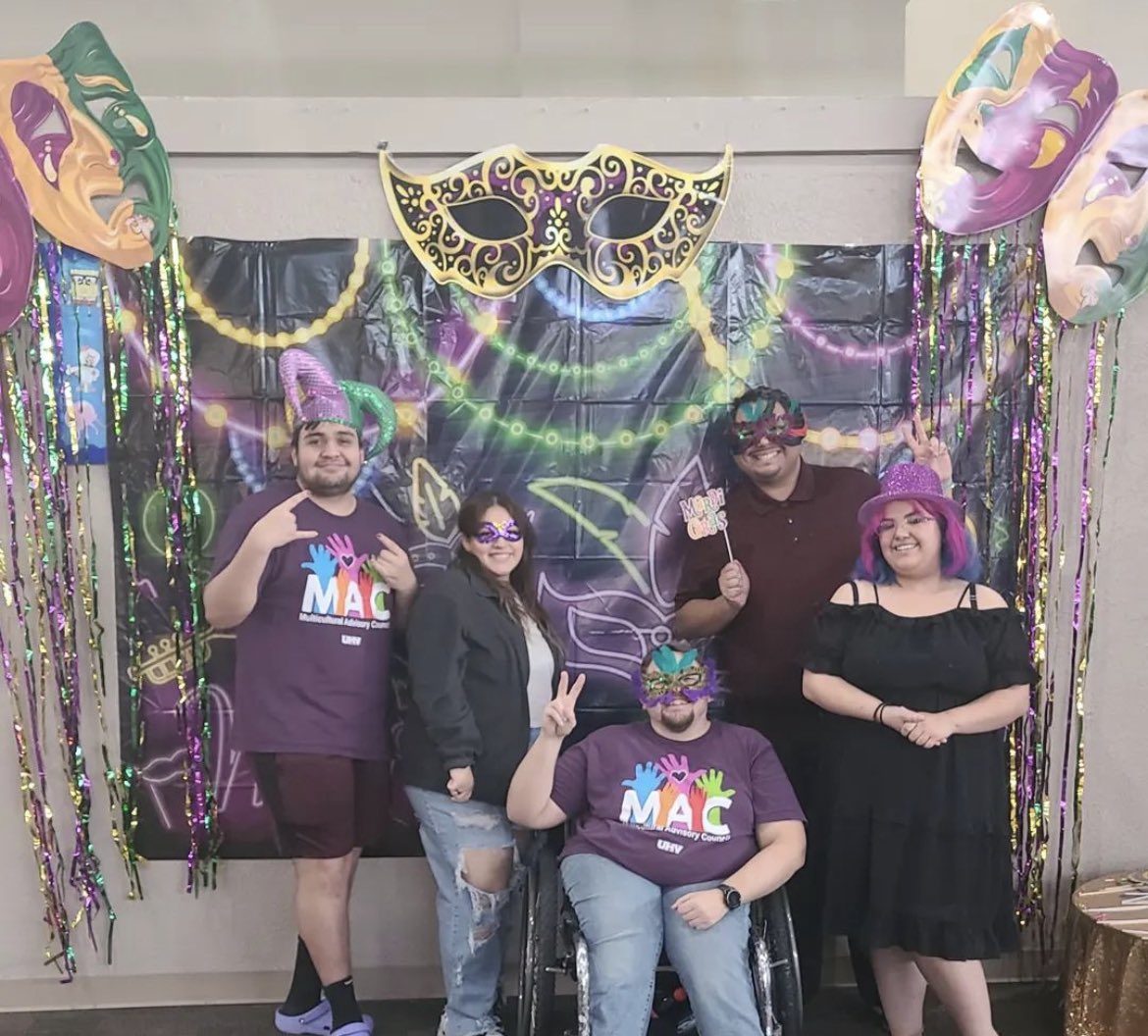 uhvmac's tweet photo. Thanks to everyone who made it out to Mardi Gras this week! We hope you had fun!!! 💜⚜️💚

#UHV #JAXNATION #UHVMAC #UHVJagFam https://t.co/aYeBhiqItP