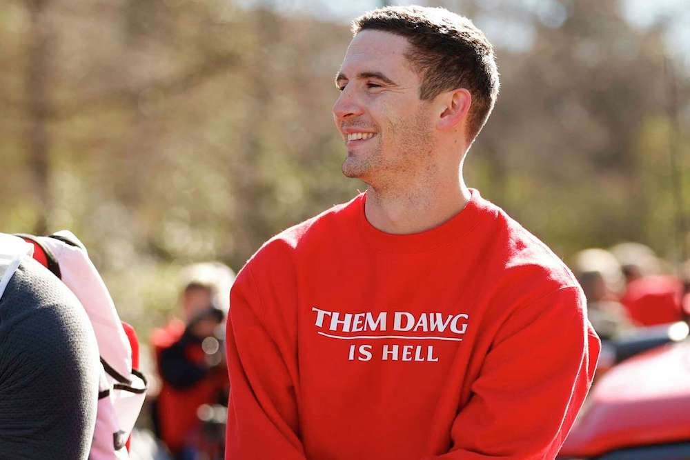 sportscrack's tweet image. Them Dawgs is Hell Georgia Red Sweatshirt. posh.mk/5RwhSiRQExb #shopmycloset @poshmarkapp #GoDawgs #ThemDawgsisHell #StetsonBennett