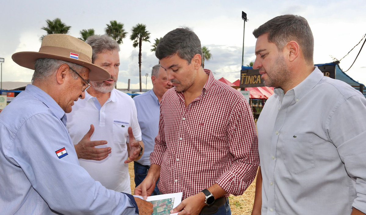 SantiPenap's tweet photo. En Naranjal asumimos el compromiso de trabajar para dar un salto en el desarrollo del sector agrícola. ¡Apostando al trabajo, vamos a estar mejor! https://t.co/wqL4xk0sfd