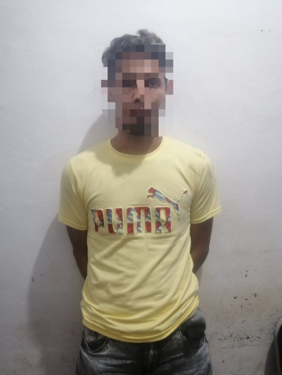 dpi_honduras's tweet photo. #AcciònEficaz 

Mediante un operativo ejecutado en diferentes municipios de #Colòn, agentes de investigación y prevención arrestan a cuatro personas, en posesión ilegal de armas de fuego. #AsíEstamosTrabajando https://t.co/SatsNERtiu