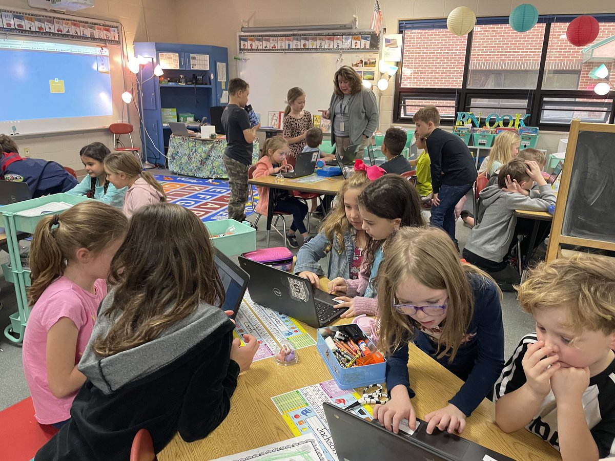 It’s #DLD2023 and we are making connections! Ms. Boyer’s 2nd graders partnered with Mrs. Reed’s 1st graders to make avatars for a digital yearbook. #JCSDLD2023