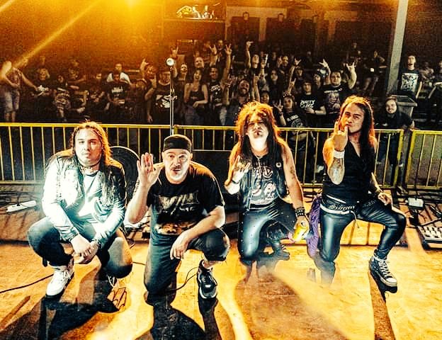 NaztyGunz's tweet photo. #NaztyGunz #HardRock #skullfist #supportband #Chile https://t.co/0F2Ajen0SN