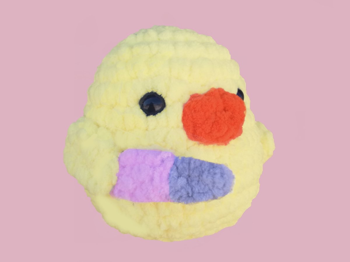 shoplalisa's tweet photo. Chick With Knife Plushie 🐥 https://t.co/IeNJSuo2JD