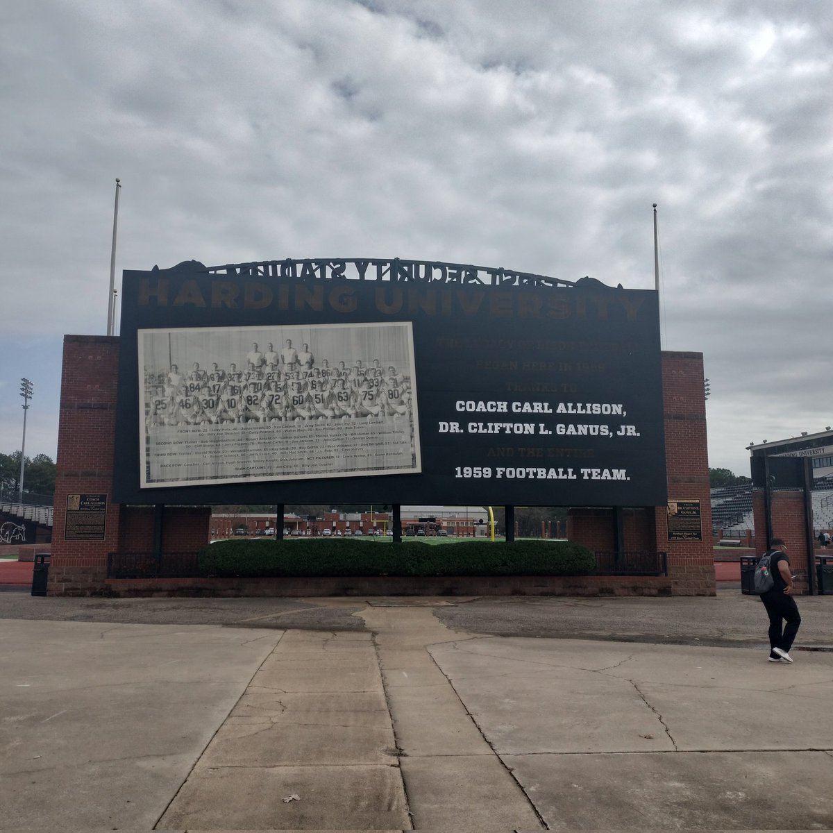 Coach Chavez 🏈 tweet media