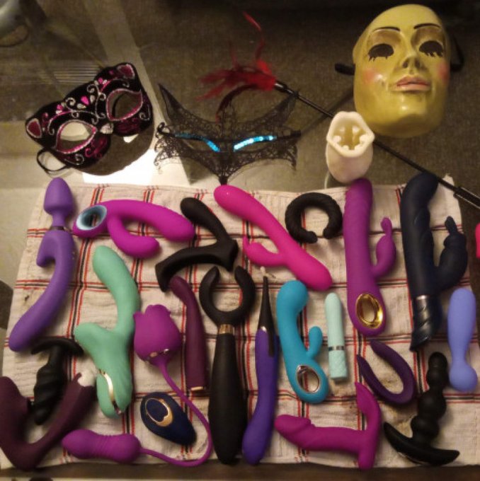 Mini 5 min video with toy of your choice by @SunflowerRae30 https://t.co/IwHB09PzYz Find it on #ManyVids<a class="tags" href="/tag/sunflowerrae30">@sunflowerrae30</a><a href="/tag/manyvids"class="tags"><span>#manyvids</span></a>