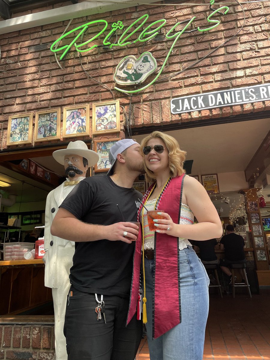 mbaeeez's tweet photo. annual tweet usually for best bar but now best town… even better #ChicoBBT https://t.co/awn0LOoOHg