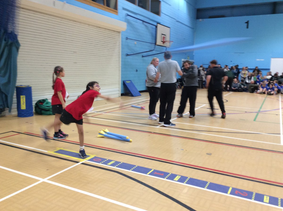 Some highlights from our javelin throwing at the Indoor Athletics today. #proud #selfbelief #foxhill4 #foxhillPE  What was particularly lovely was having an old Fox Hill pupil helping at the event, he was a great ambassador 🌟 🦊 <a href="/BrakenhalePE/">Brakenhale PE</a>