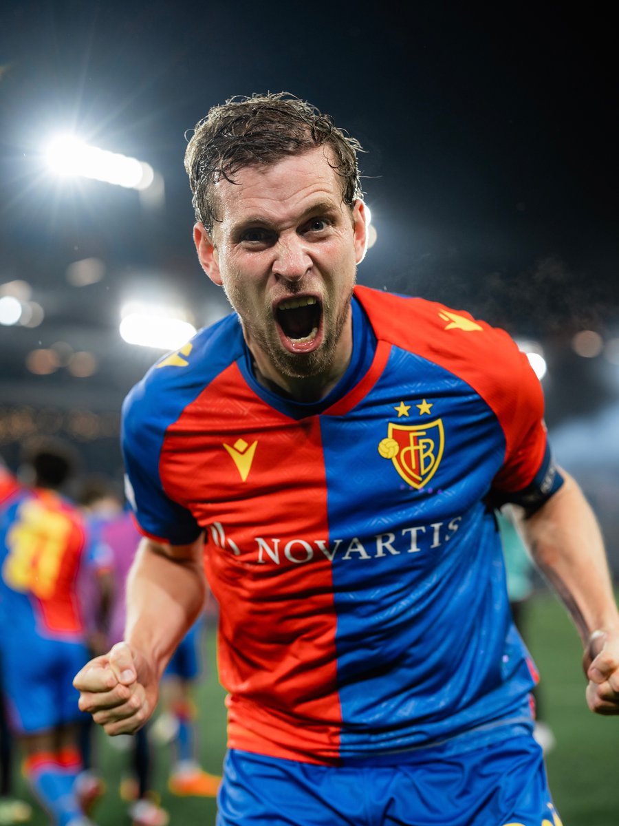 FC_Basel_fr's tweet photo. Cette โ๐ธ๐พ๐ผ de vaincre ! Merci messieurs ! ๐ค๐ด๐ต
#FCBTS #MirSinBasel #UECL https://t.co/Nxf5zhYxOm
