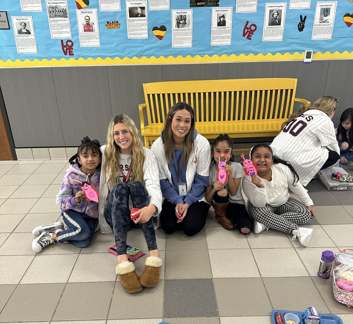 MNHS PALS🧡💙 tweet media