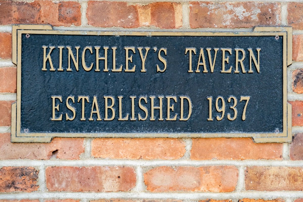 KinchleysTavern's tweet photo. We love being your local tavern where you can enjoy your time with friends, have a laugh, and enjoy a cold drink. #LocalFavorite
#WhatBar?
#WhatHorse?
#Kinchleys #Since1937
#KinchleysTavern #ThinCrustPizza
#FullBar
#CheckeredTableTops
#KinchleysPizza #RamseyNJ
#Pizza https://t.co/iOj9WsAqxP