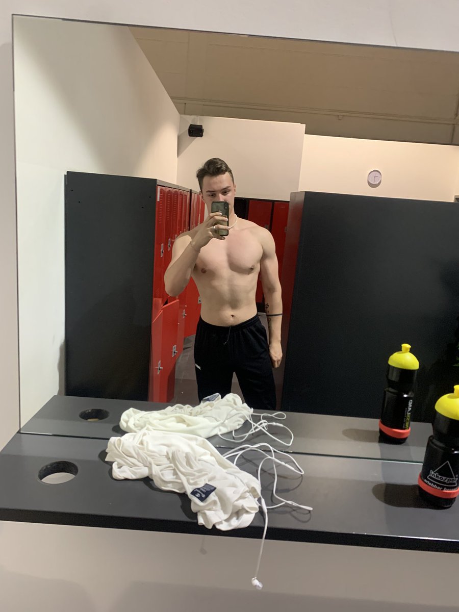 niclasriedel_ tweet media