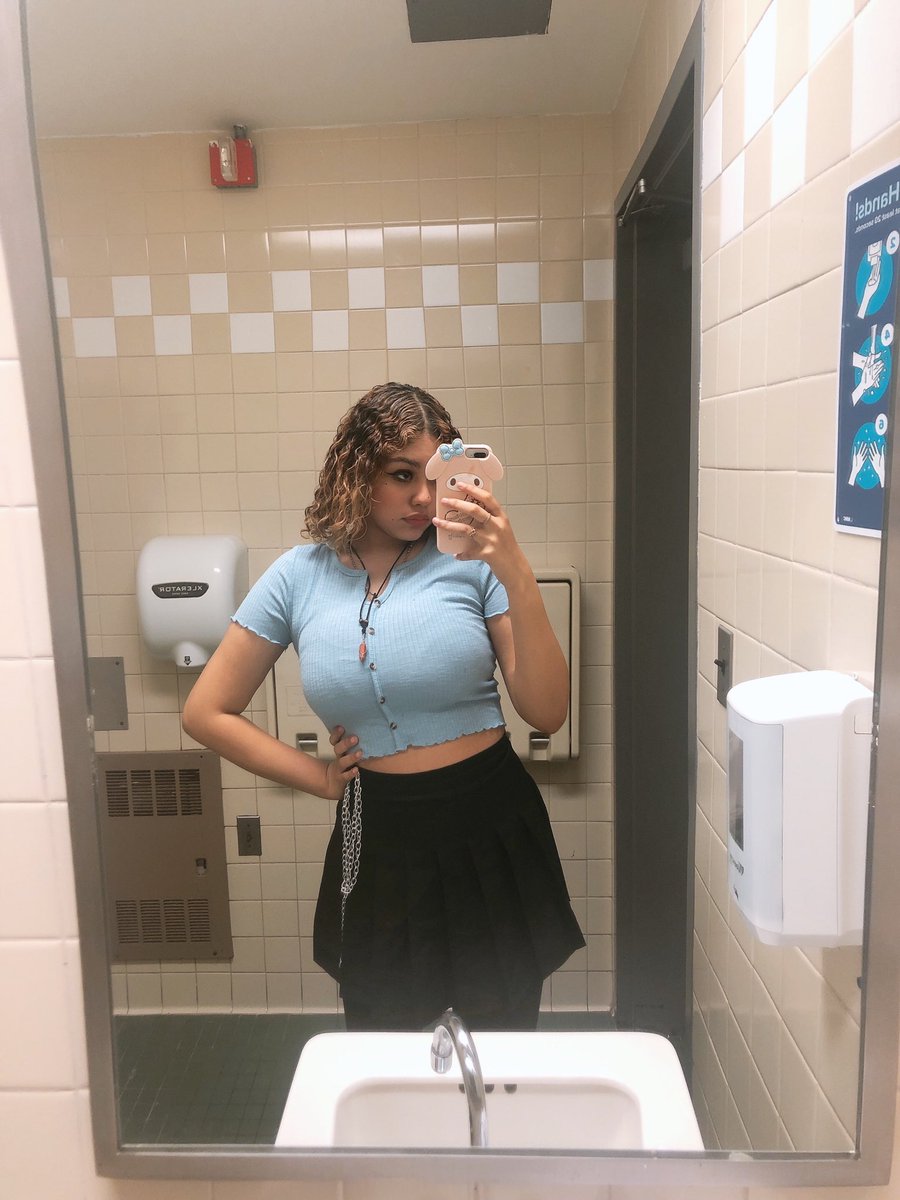 domlichu's tweet photo. Love myself and my bank account 

Findom 
Femdom 
#paypig #paypiggie #paypigwanted https://t.co/2fiCxx74uV