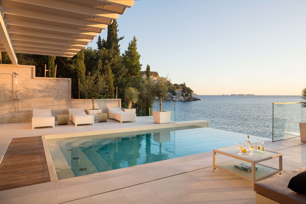 RentalEscapes's tweet photo. Look at this pool 😍

📍Villa Crescendo, Croatia 

.
.
.
#rentalescapes #travel #luxuryvilla #luxurytravel #luxuryhomes #luxuryrealestate #luxurylifestyle #beautifuldestinations #luxuryliving #luxuryworldtraveler #holidayrental #dubrovnik #croatia #europe https://t.co/uvC5HmZOAB