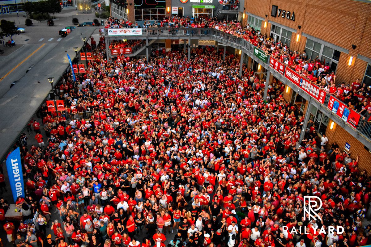 I mean no chance Iowa can even come close to the railyard on gamedays

Tweet #LincolnBBT to prove Lincoln is superior to Iowa City!