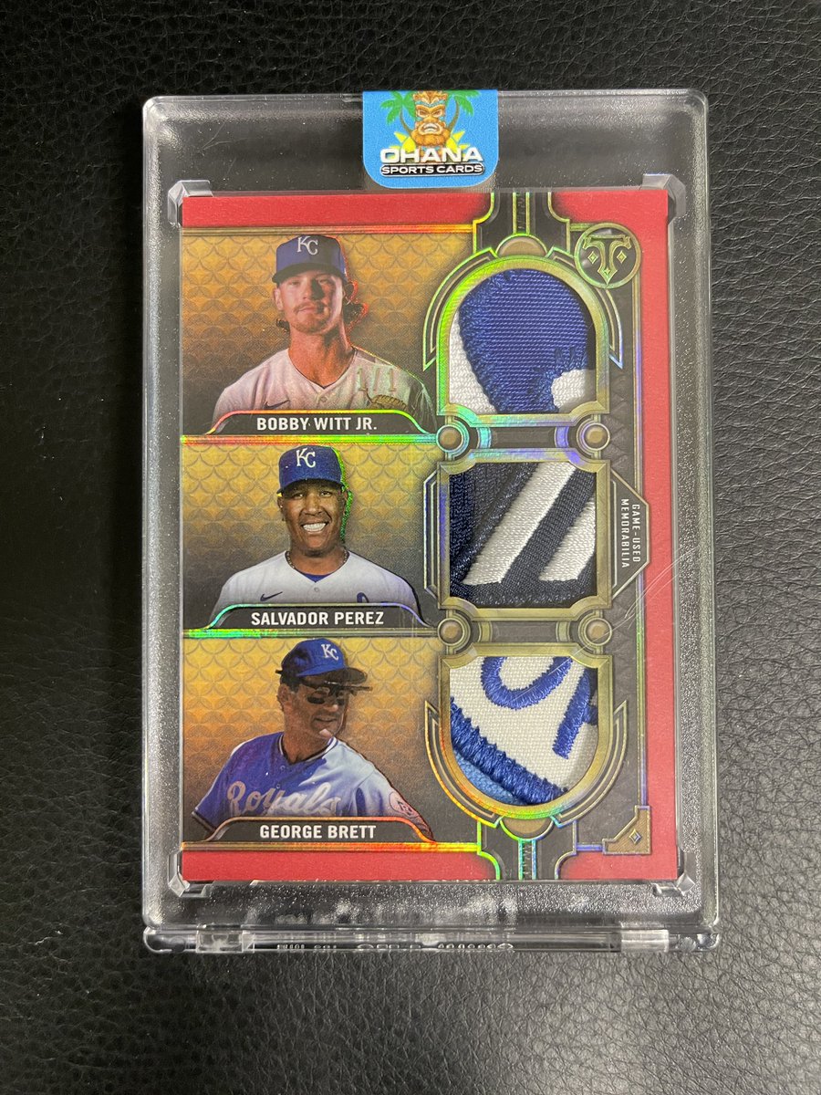 Mr_Sandlot's tweet photo. Patch Card of the Day  crazy pieces and Witt Jr RC with HOF’er #patchcardoftheday #patchkings #baseballcards @CardPurchaser @CardboardEchoes https://t.co/YpbWTygXt7