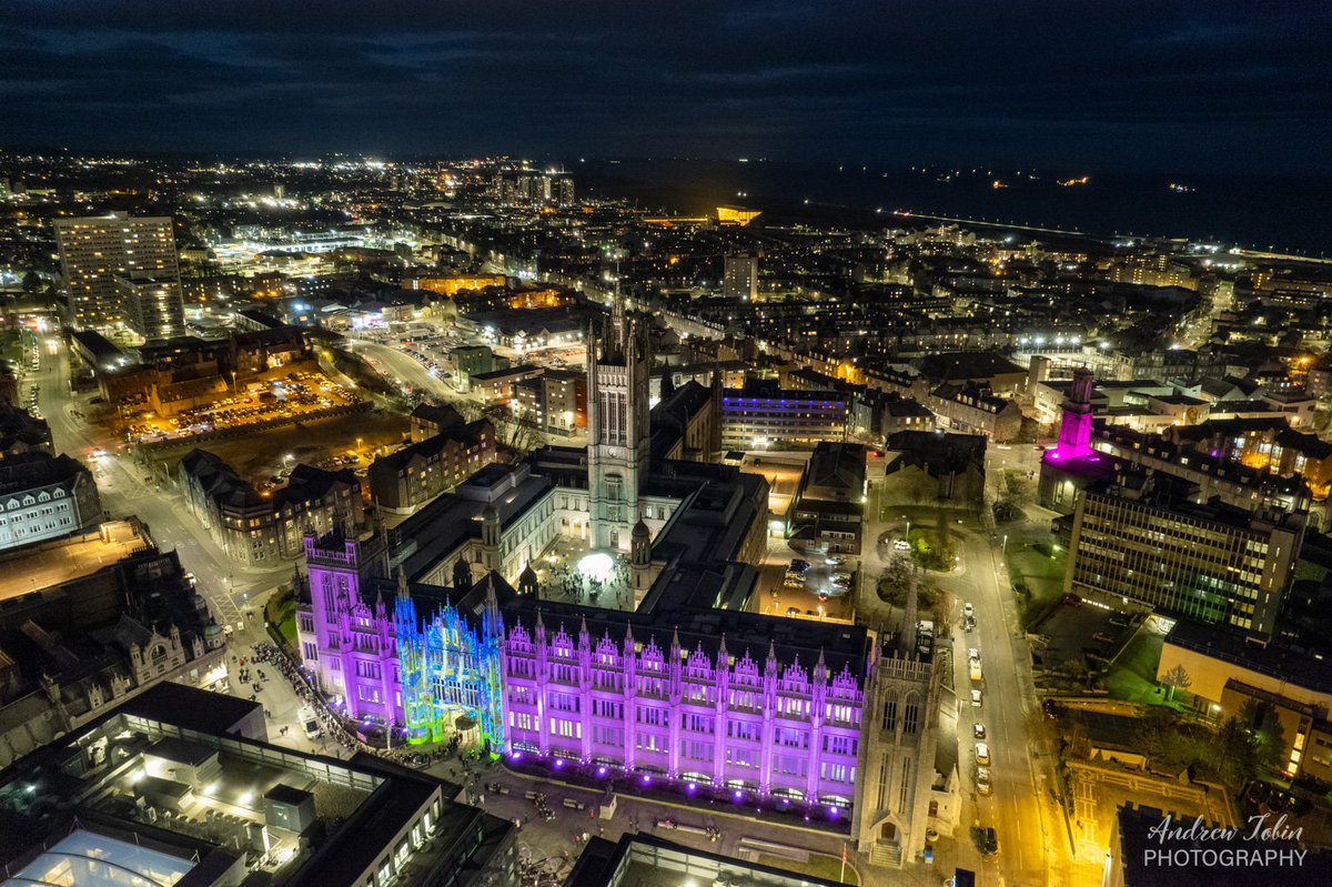 Light display projected onto Marischal College, Aberdeen during the Spectra Light Festival, a few weeks ago.

All images fully compliant with CAA CAP722
#Aberdeen #SpectraABDN #dronephotography 
<a href="/VisitScotland/">VisitScotland</a> <a href="/visitabdn/">VisitAbdn</a> <a href="/SPECTRAaberdeen/">SPECTRA Festival</a>