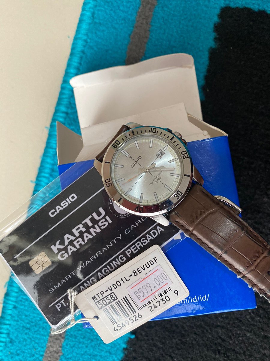 Ablay's tweet photo. For Sale, Jam tangan Casio Clasicc kondisi seperti di foto price WA/082216641750 ya... 
.
.
.

.
.

Biadab , agnes, umur 15, sadis https://t.co/H0fZgSgKWW