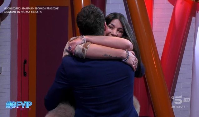 aurymorg's tweet photo. La cosa più bella e più sincera di questo grande fratello grazie di tutto #gintonic ❤️🥹 #gfvip #donnalisi https://t.co/vhtIKp1W8c