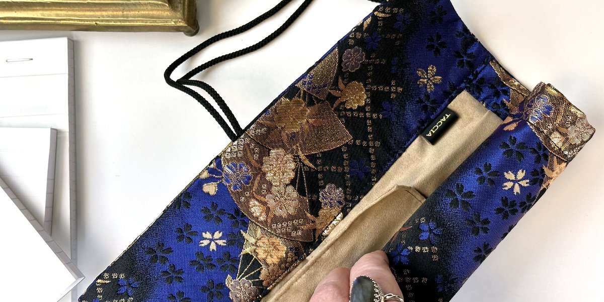 PenChalet's tweet photo. Wrap your favorite pens up in the newest Taccia Kimono pen wrap or pen roll - Midnight Sakura just joined in the fun over here, and we're not sure what we ever did without it: https://t.co/rxFM8ABvgb #pen #penroll #penwrap #penchalet #taccia #tacciapen #tacciakimono #collector https://t.co/MJjWHtrTap